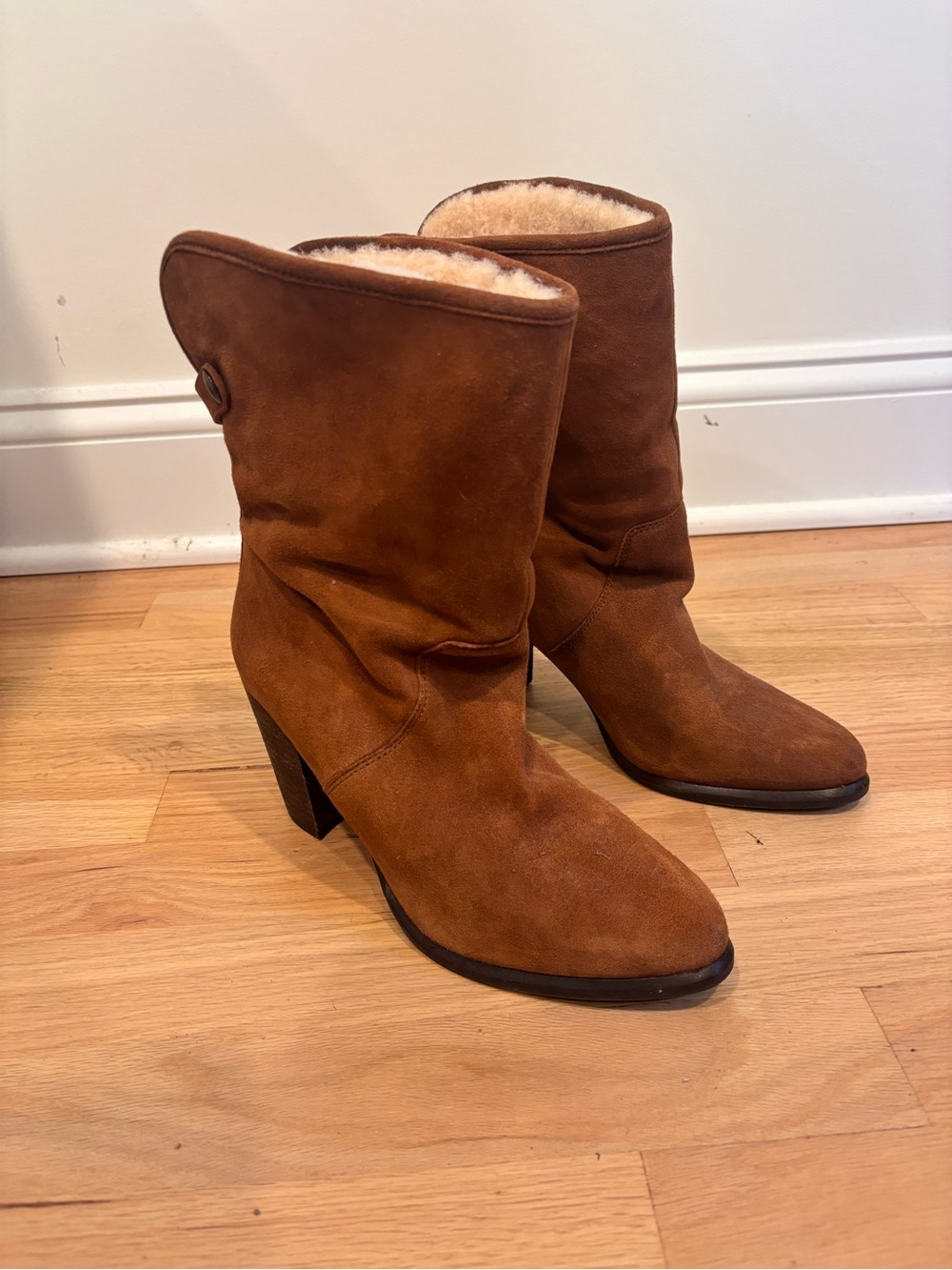 UGG Layna Suede Heeled Boots in the chestnut brown size US 7.5